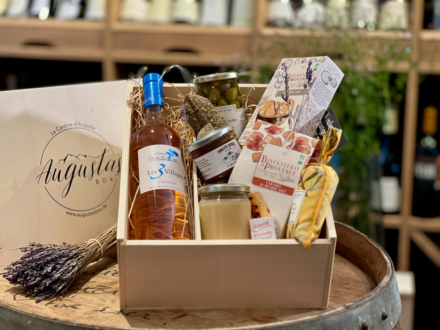 Provence - Käse & Wein Tasting Online - Feinkost aus Frankreich zu Hause genießen