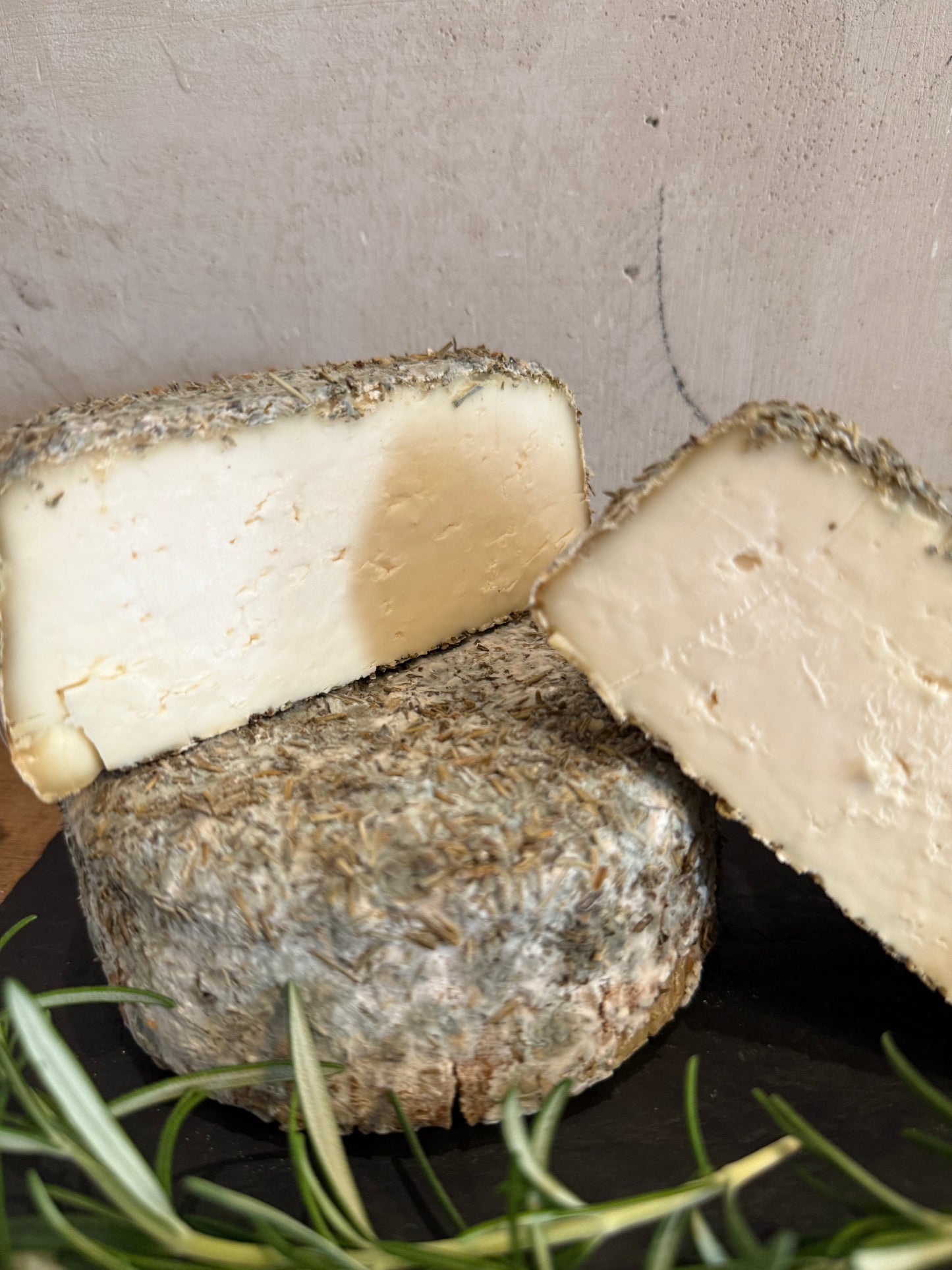 Cremiger Saveurs du Maquis — korsischer Schafskäse von der Fromagerie Pierucci
